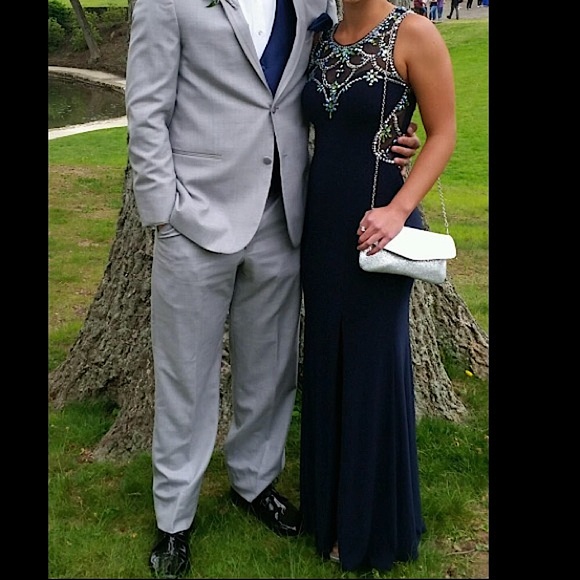 ✨Prom Dress ✨ - Picture 2 of 4